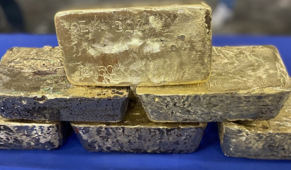 That means the company now estimates gold reserves to be roughly 20.4 million ounces, and will allow them to increase production in 2032 to 2042 by 1.8 million ounces. (File)