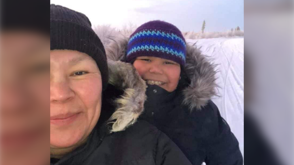 Berita Timmins: Keluarga di Ont utara yang terpencil.  terguncang setelah putrinya tewas dalam kebakaran, rumah hancur
